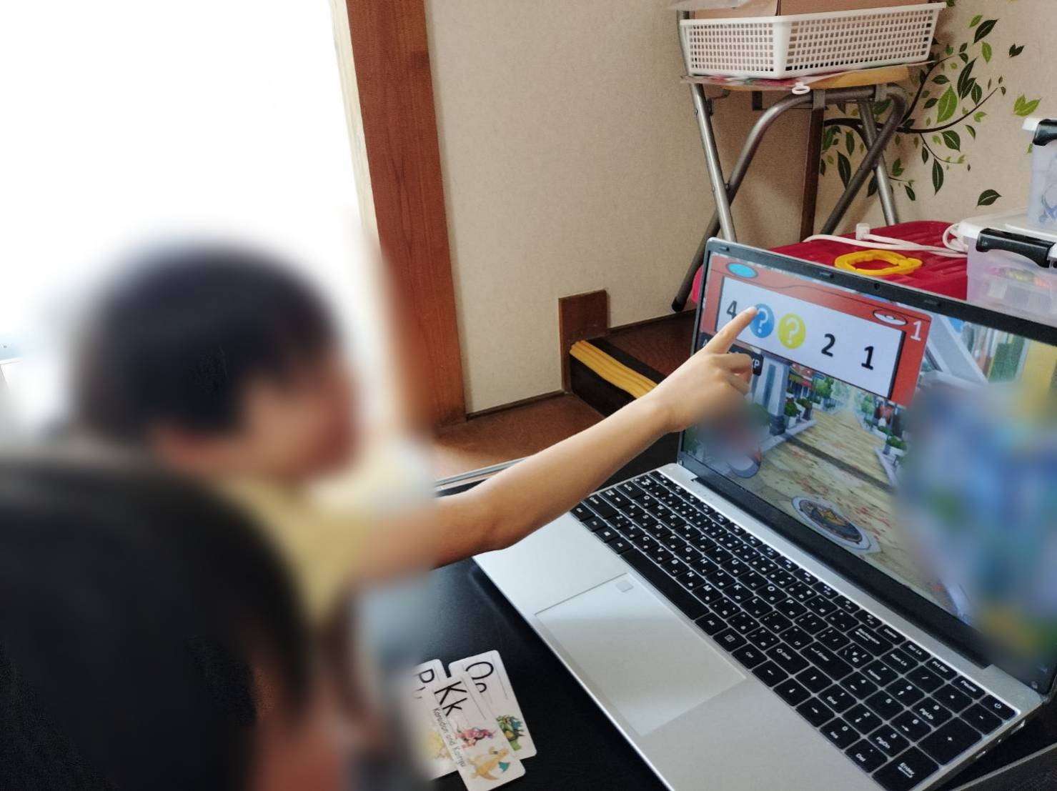【岐阜 英会話】EdTechで学ぶ！子どもに人気の英語バトルゲームとは？